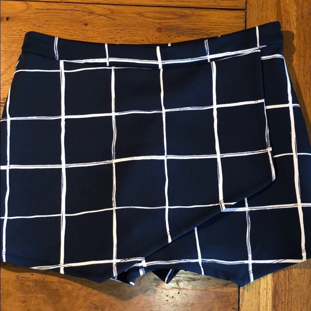 skort